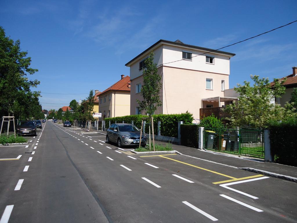 Cute sunny apartment KOD1 Ljubljana Extérieur photo